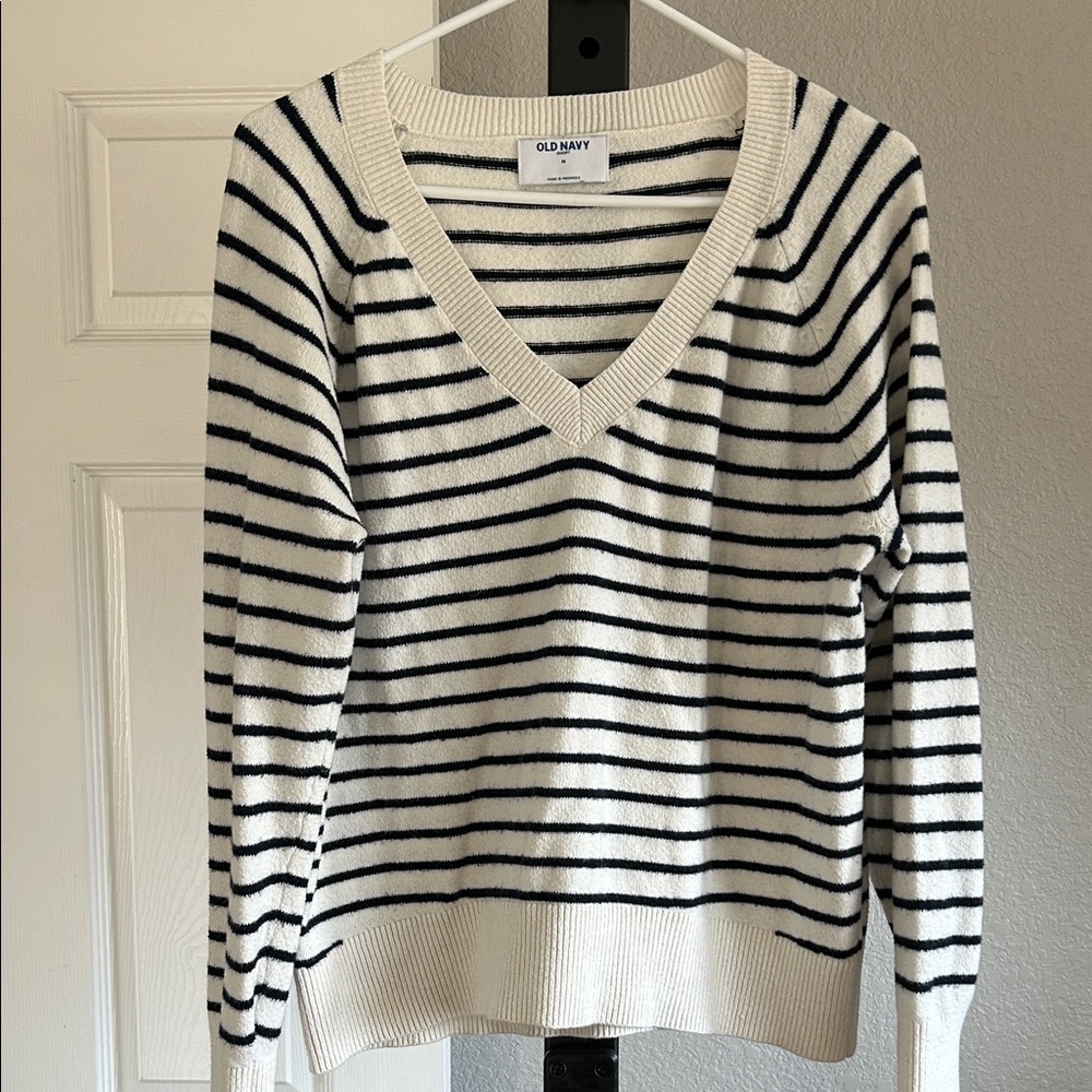 Old Navy Women's V-Neck Sweater - Cream and Black Stripes